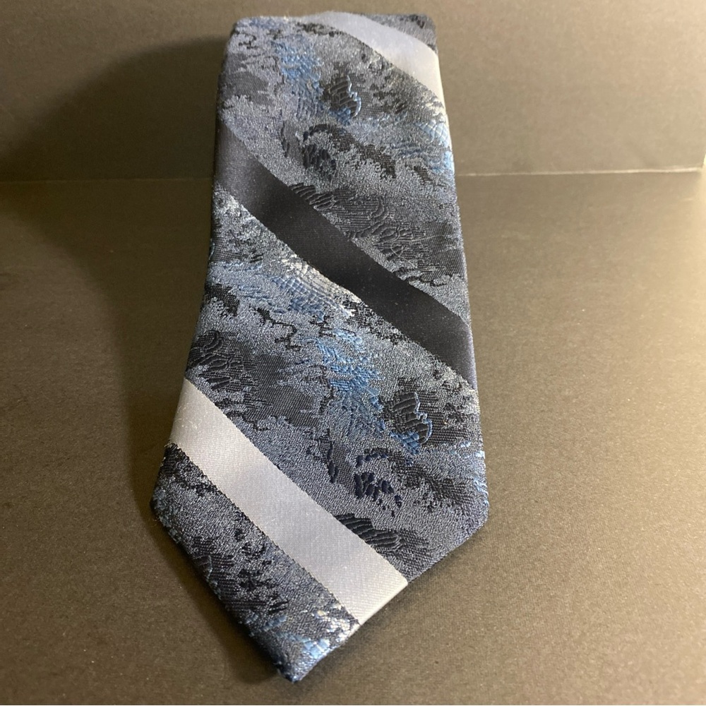 Michelle New‎ York Paris 100% Polyester Men’s Neck Tie Striped Geomatic Design